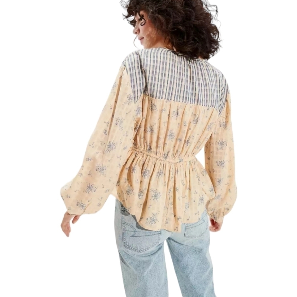 AMERICAN Eagle Dainty Floral Lace Detail Long-Sleeve Tie-Front Tunic Size S - Picture 3 of 3